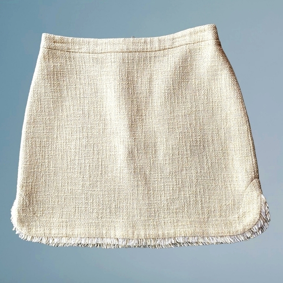 AXARA Paris Ecru Tweed Fray Hem Mini Skirt Size 38/M US - Picture 1 of 8
